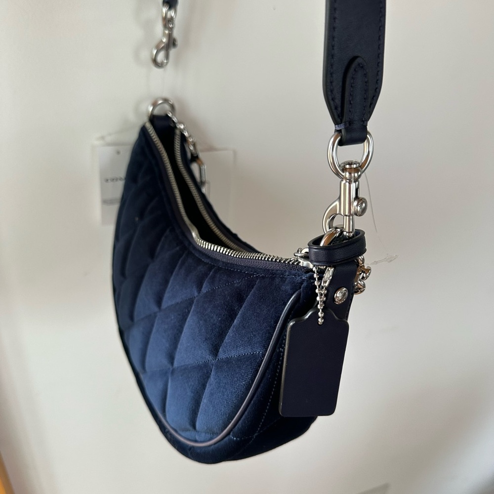 NWT Coach Navy Velvet Crossbody Bag with detachable silver Chunky Chain